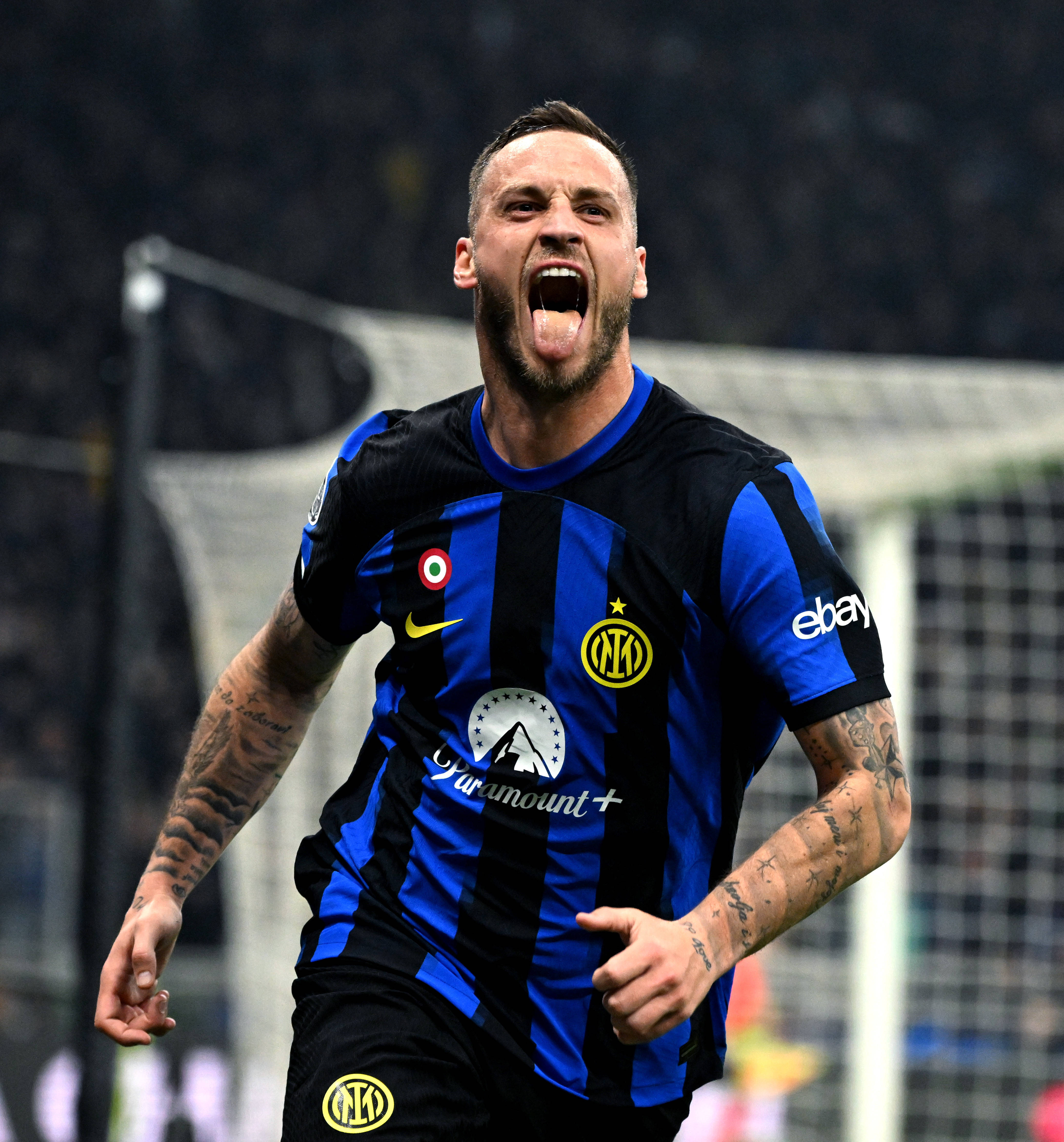 SGA12次出手创纪录得分33分（SGA仅12次出手轰下33分刷新纪录）