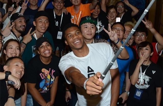 共和报：米兰在等给恩昆库的报价，可能用里奇与尤文交换加蒂（共和报：米兰静待恩昆库报价，或以里奇与尤文互换加蒂）