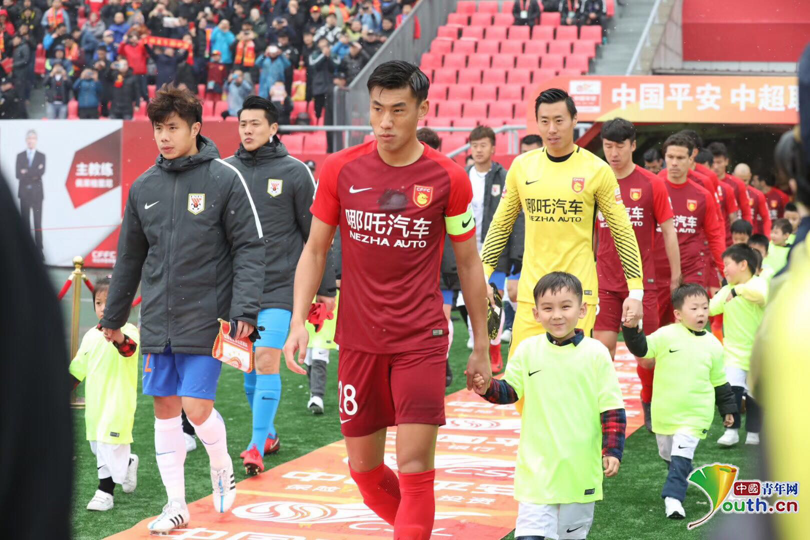 意甲知名评论员：迈尼昂不是耍脾气不续约，他只想看到米兰管理层的诚意！（意甲名嘴：迈尼昂拒续约非耍性子，只求米兰管理层拿出诚意）