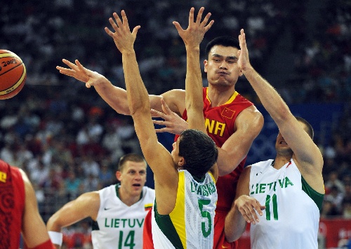 英超：阿森纳客场3-1击败诺维尔（英超客场，阿森纳3-1力克诺维尔）