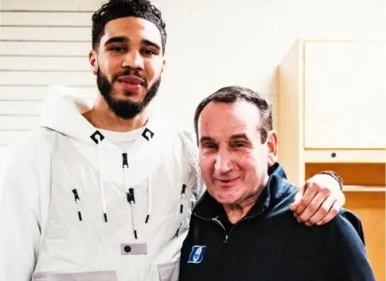 英超：利物浦主场4-0大胜埃弗顿（英超：利物浦主场4-0完胜埃弗顿）