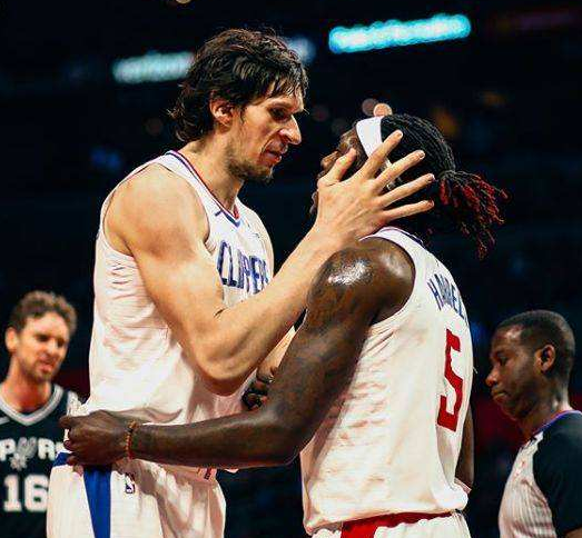 英超：阿森纳主场2-0完胜伯恩茅斯（英超：阿森纳主场2比0击败伯恩茅斯）